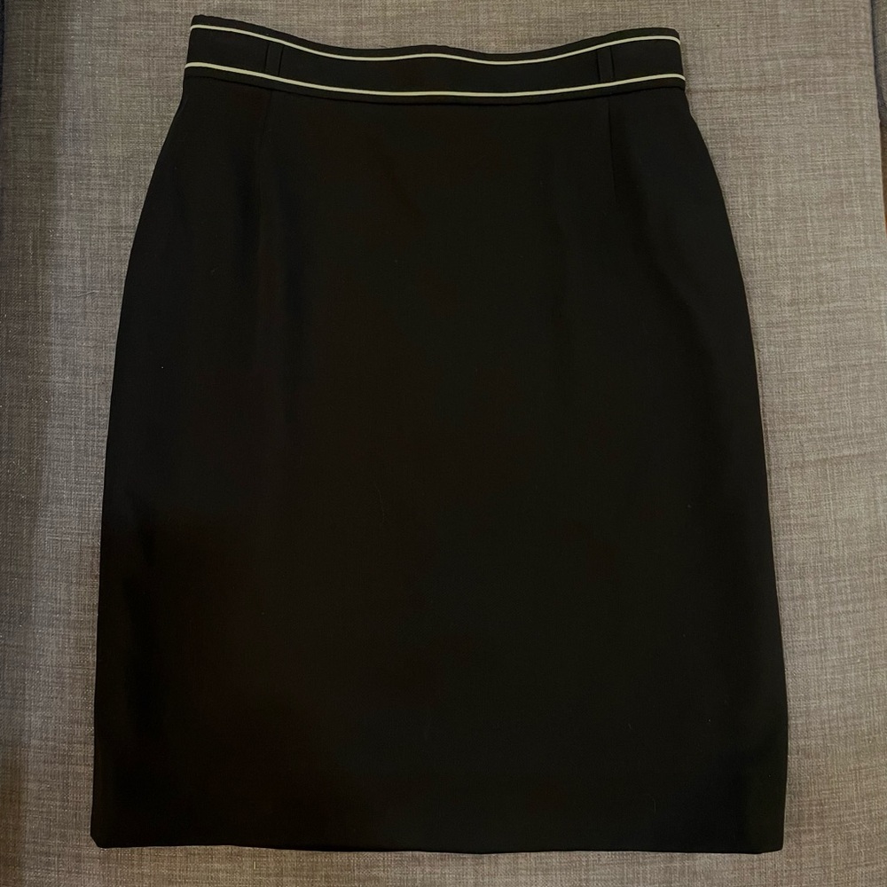 Womens Escada Elegant A-Line Wool Skirt - Black - Size 6 (38)